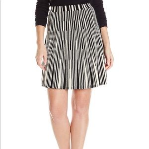 NWT Nic+Zoe Women’ s Melody Twirl Skirt